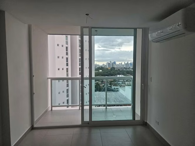 C436J SE ALQUILA AMPLIO APARTAMENTO CON LINEA BLANCA EN CONDADO DEL REY