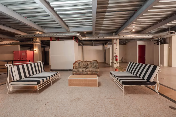 LOCAL COMERCIAL EN ALQUILER – BAZAR FRANCÉS | CASCO ANTIGUO