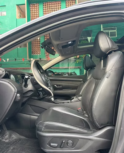 HYUNDAI TUCSON AÑO 2022 AUTOMÁTICO FULL EXTRA - Imagen 12