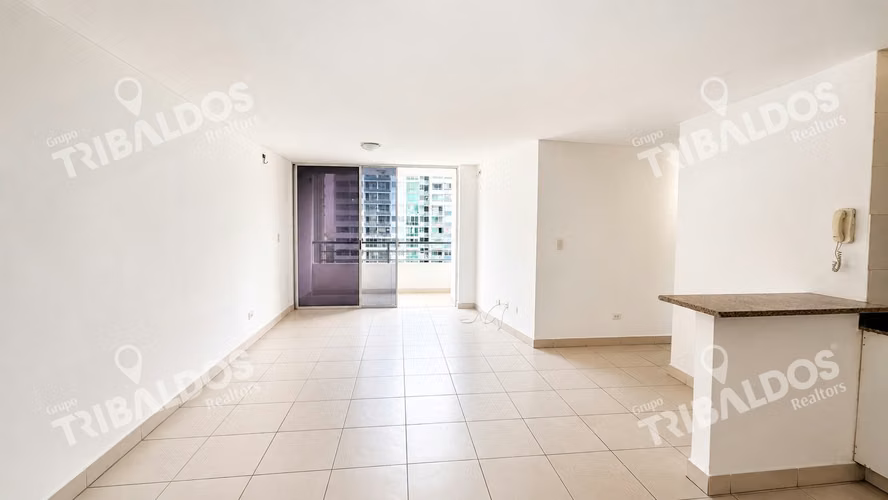 Apartamento en Venta en Transístmica de 2 Recámaras – PH Central Park