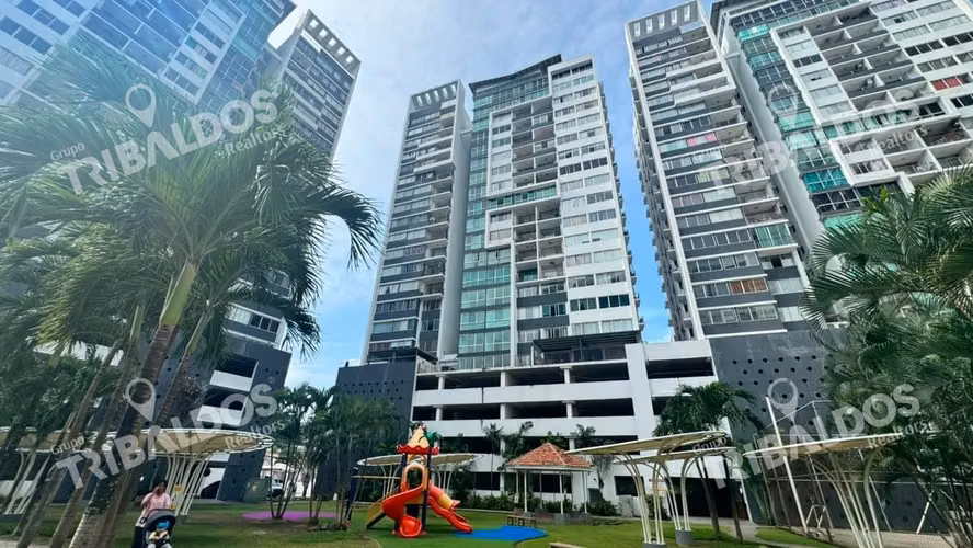 Apartamento en Venta en Transístmica de 2 Recámaras – PH Central Park