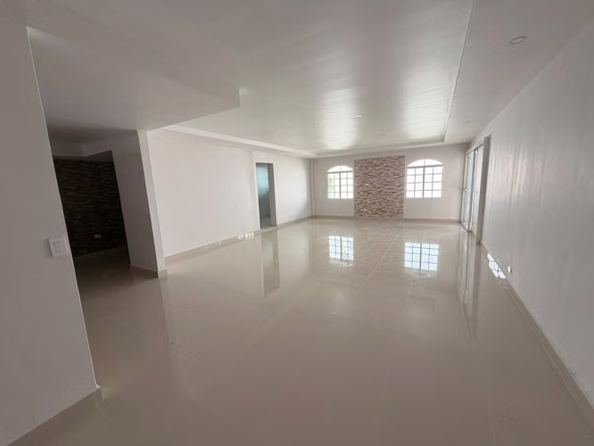 NC120 Se vende amplia y cómoda casa ubicada en Villa Zaita