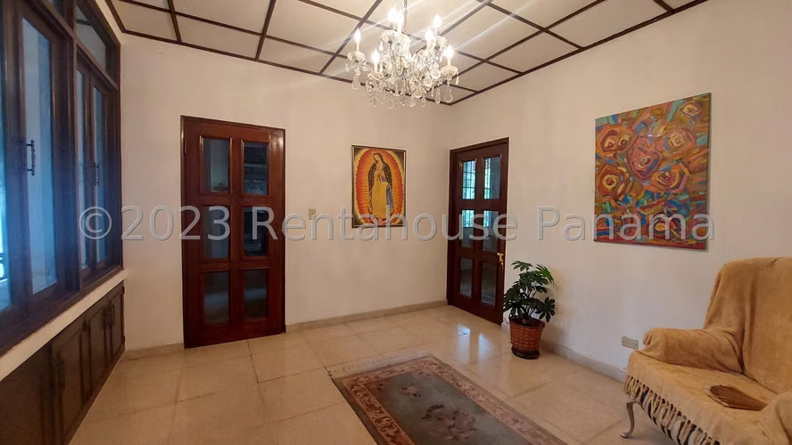VENTA casa con piscina  en Altos del Golf. 1014m2 - Imagen 2