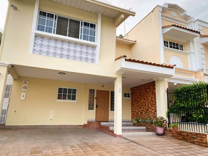 CASA DÚPLEX EN VENTA EN BETANIA - Imagen 16