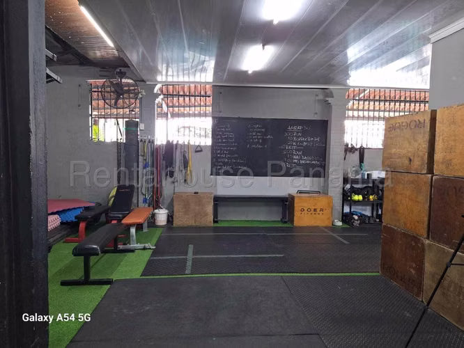 Vendo Casa Comercial de 375 m² en San Francisco 27-650GG