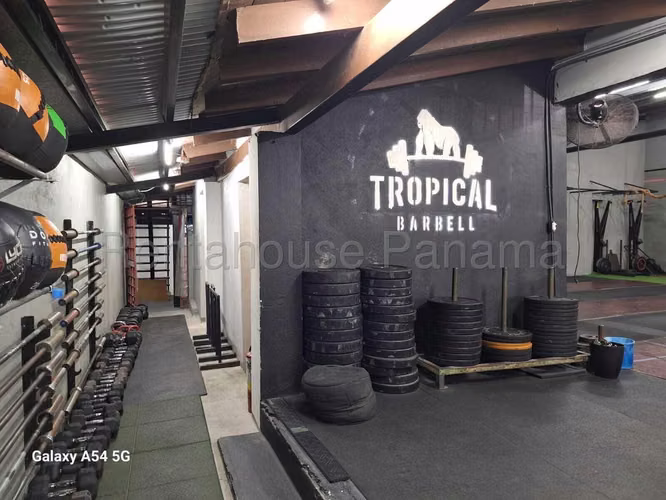 Vendo Casa Comercial de 375 m² en San Francisco 27-650GG