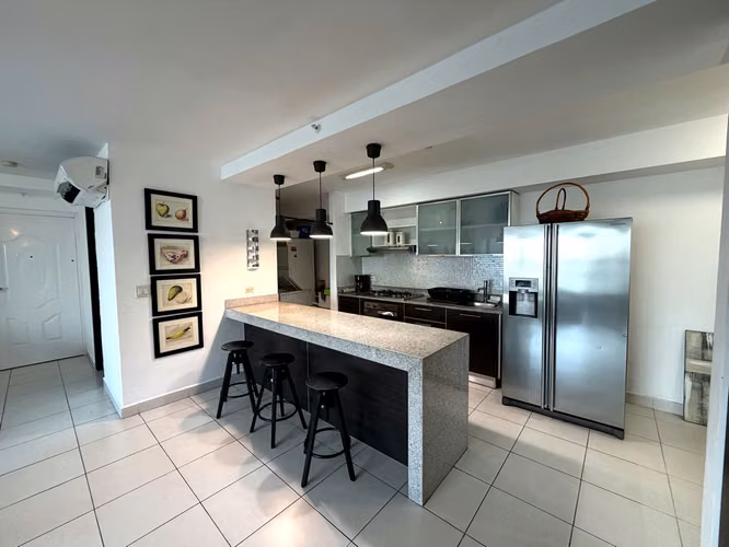 C355J  SE ALQUILA AMPLIO APARTAMENTO AMOBLADO EN EL CANGREJO - Imagen 12