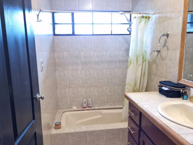 Casa en Alquiler – Albrook | Residencia de Lujo | Piscina | Jacuzzi - YP - Imagen 11