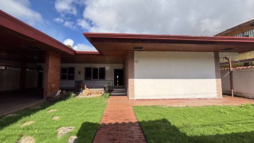 RESIDENCIA EN EL CARMEN - UNA PLANTA Y DISTRIBUCIÓN ESPACIOSA - RM