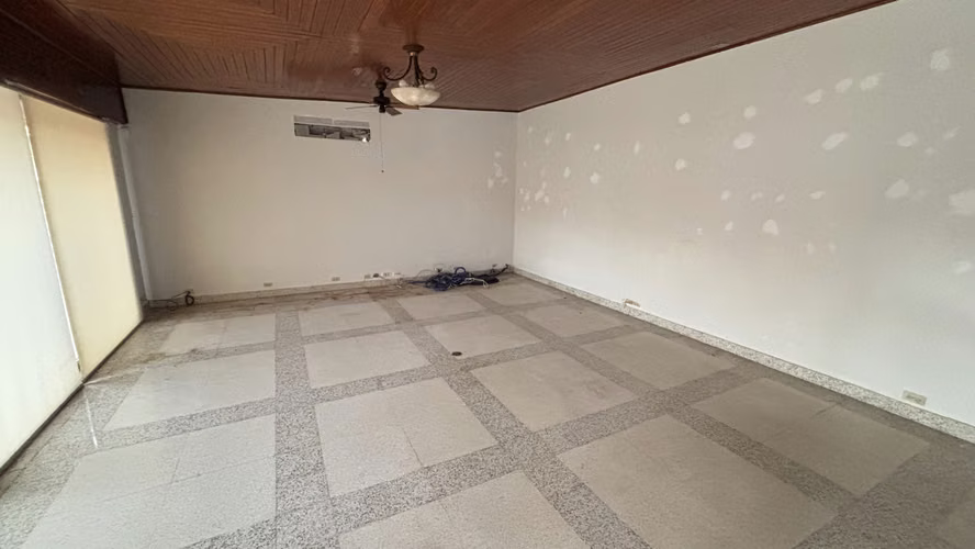 RESIDENCIA EN EL CARMEN - UNA PLANTA Y DISTRIBUCIÓN ESPACIOSA - RM