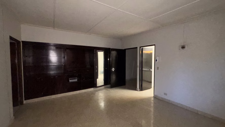 RESIDENCIA EN EL CARMEN - UNA PLANTA Y DISTRIBUCIÓN ESPACIOSA - RM