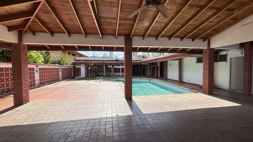 RESIDENCIA EN EL CARMEN - UNA PLANTA Y DISTRIBUCIÓN ESPACIOSA - RM