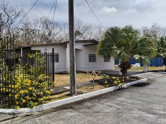 LINDA Y CENTRICA CASA EN PENONOME - VILLAS DE PENONOME