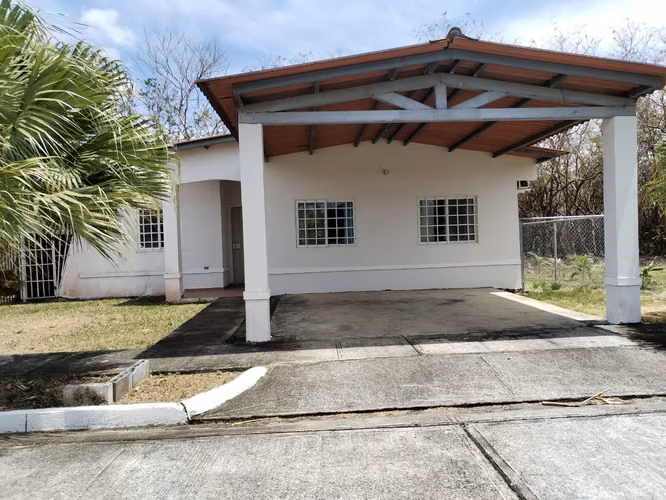 LINDA Y CENTRICA CASA EN PENONOME - VILLAS DE PENONOME