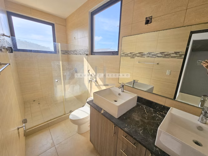 Venta Casa Unifamiliar con Patio Bosques de Puerto Madero - Costa Verde. Haga una oferta - Imagen 11
