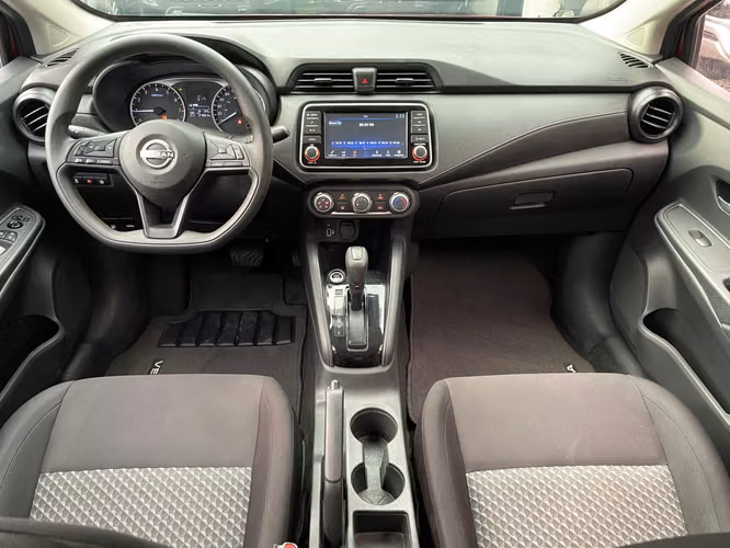 NISSAN VERSA AÑO 2024 AUTOMÁTICO - Imagen 13