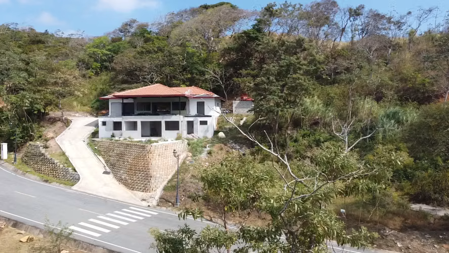 SE VENDE TERRENO EN COMUNIDAD EXCLUSIVA DE MONTAÑA YUMA - RM - Imagen 2