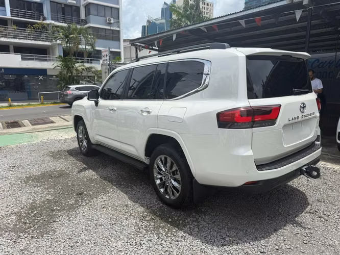 Toyota Land Cruiser 2024