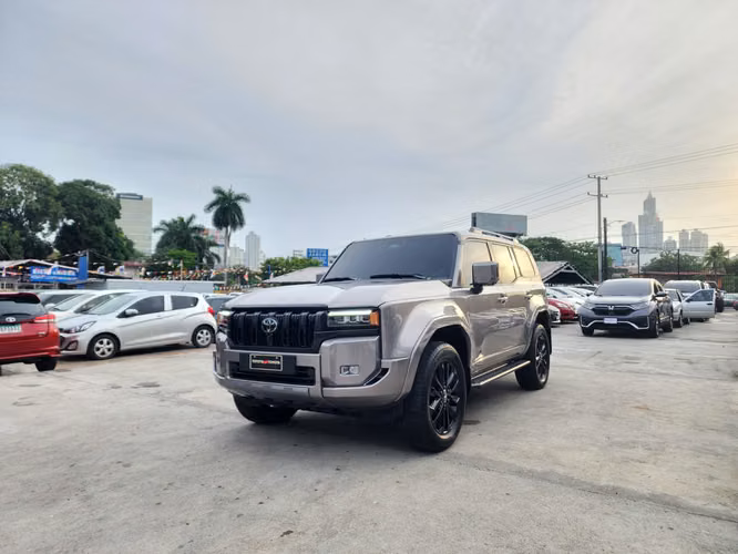Toyota Land Cruiser Prado VX 2025