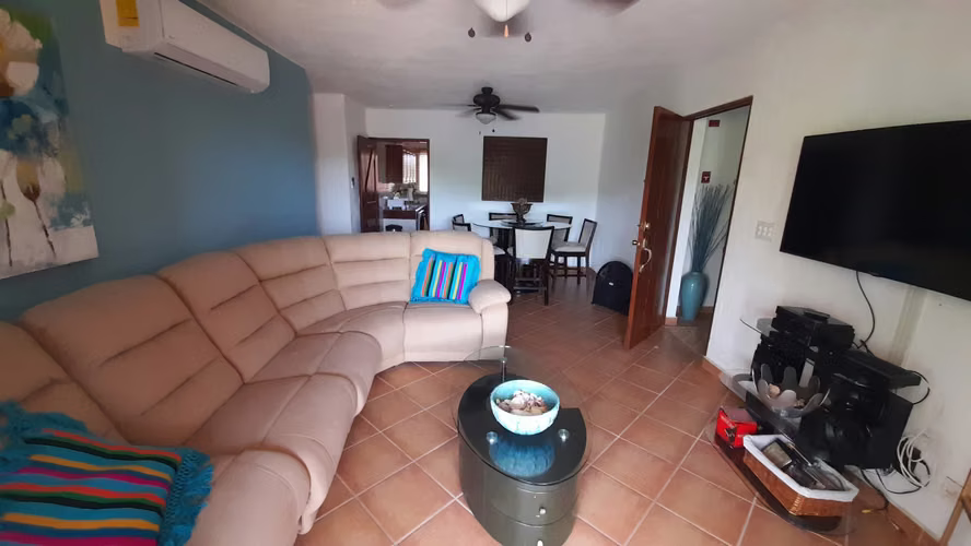 Punta Barco Resort. Riverside. 157 m 3r 3.5b 2est $220,000.00neg - Imagen 3
