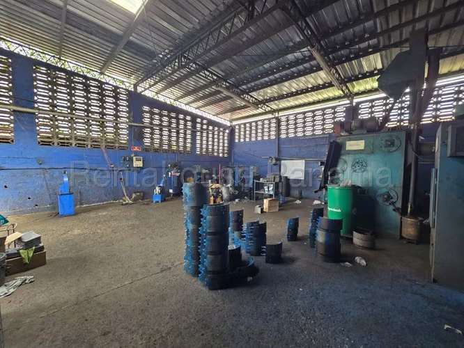 Venta de galera/bodega comercial de 600m2 en Juan Diaz