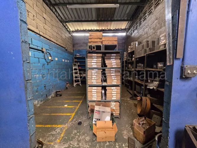 Venta de galera/bodega comercial de 600m2 en Juan Diaz