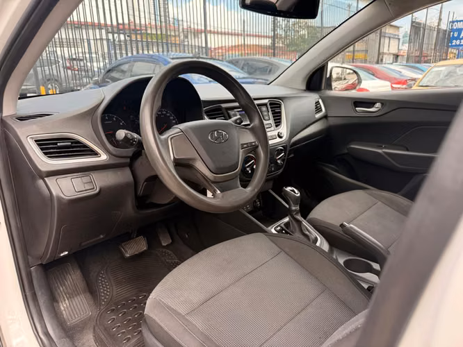 Hyundai Accent Solaris 2018 - Imagen 10
