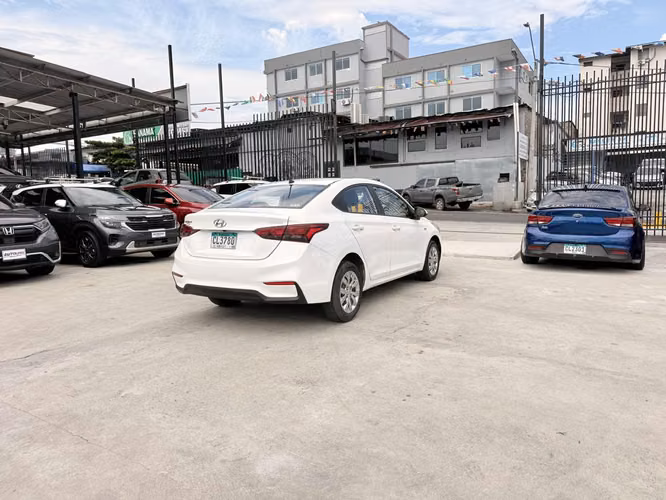Hyundai Accent Solaris 2018 - Imagen 4
