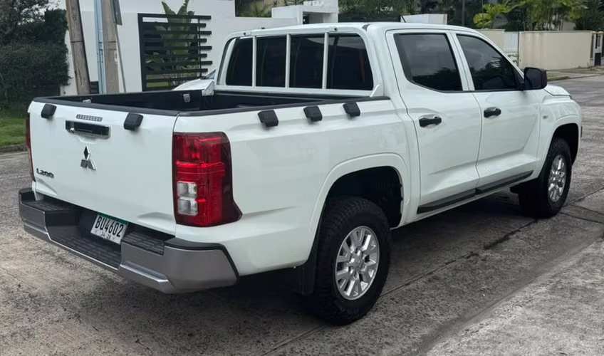 L 200 MANUAL 2025 EN 23,895 al CREDITO o al CONTADO - Imagen 7