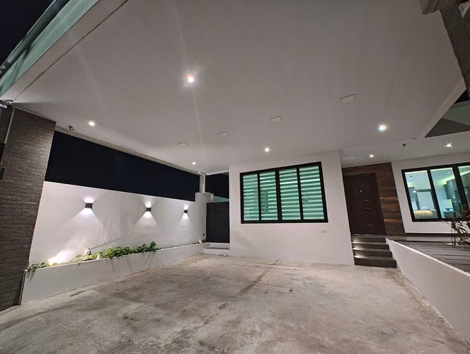 SE ALQUILA - CASA TOTALMENTE REMODELADA EN CERRO VIENTO - RM - Imagen 14
