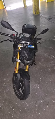 Moto BMW G310R