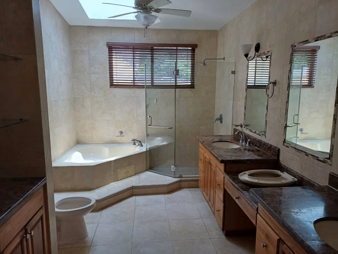 Venta de hermosa casa en Clayton - Imagen 6