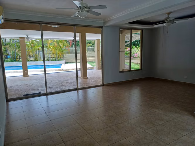 Venta de hermosa casa en Clayton - Imagen 18