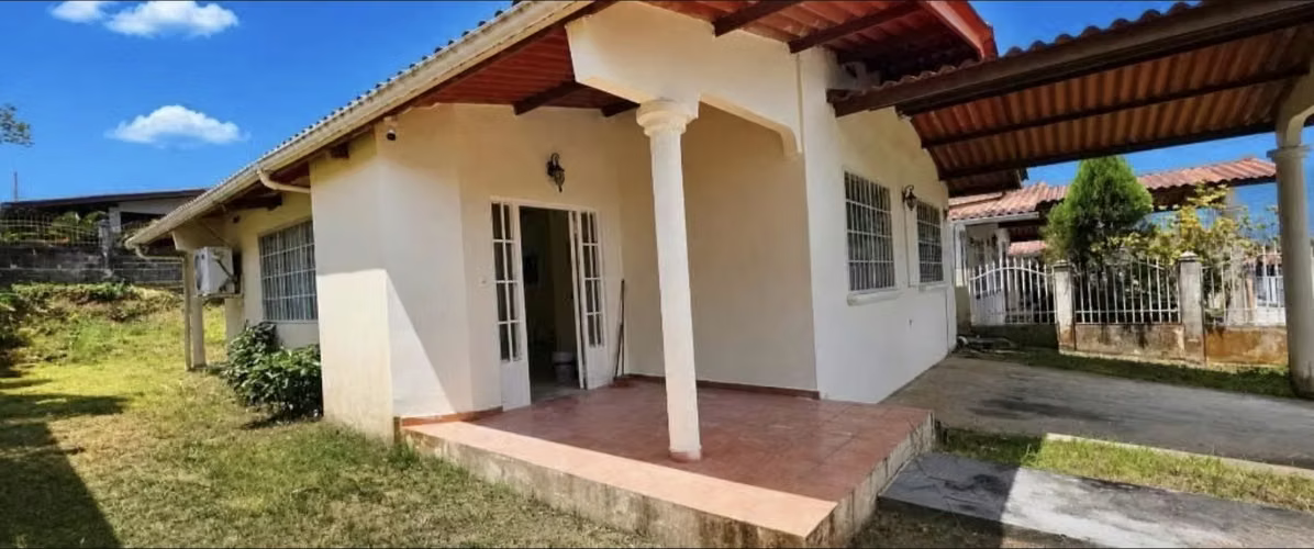 VENTA CASA DE ESQUINA CERCADA GANGA