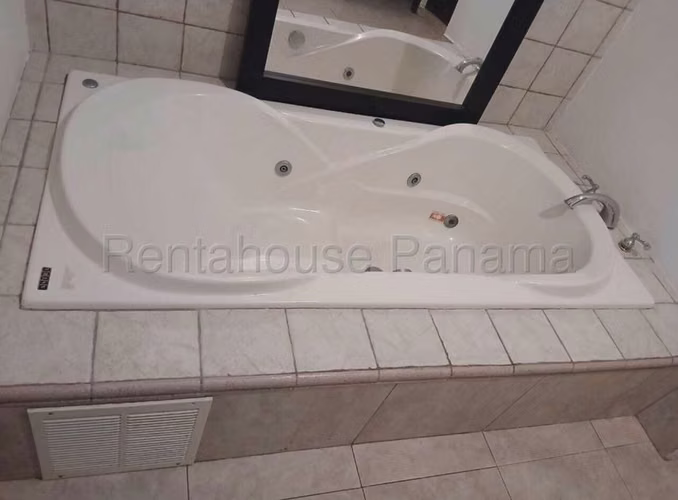 Alquilo casa en Albrook 692 M2                  27MGO1285 - Imagen 10