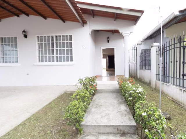 Casa en alquiler en Brisas del Golf YM - Imagen 3