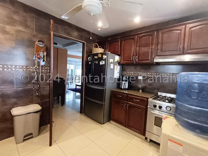 Vendo Casa en Chitré KA25-2662 - Imagen 7