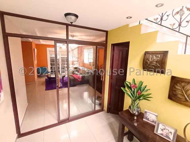 Vendo Casa en Chitré KA25-2662 - Imagen 2