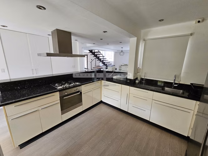Vendo Casa Unifamiliar de 2 niveles en Green Valley - Albrook. Haga una oferta - Imagen 10