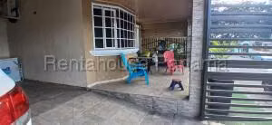 Casa en Venta en Rufina Alfaro PH Altos de la Praderas VIK 26-4739