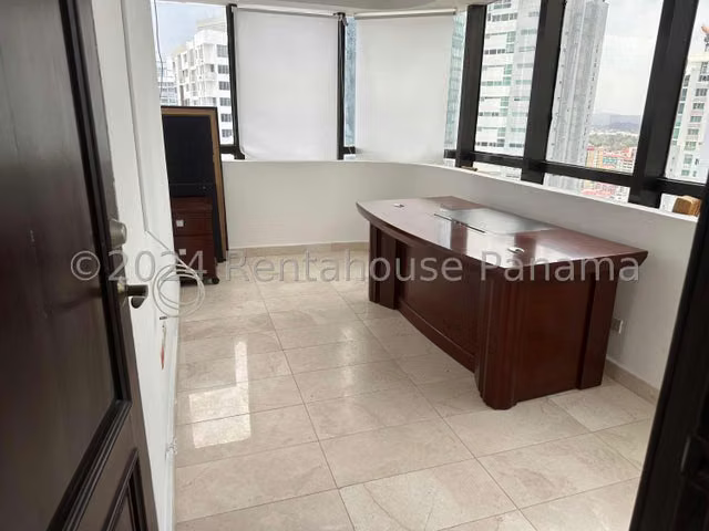 Alquiler de Oficina Comercial en Avenida Balboa G10947GRR - Imagen 12