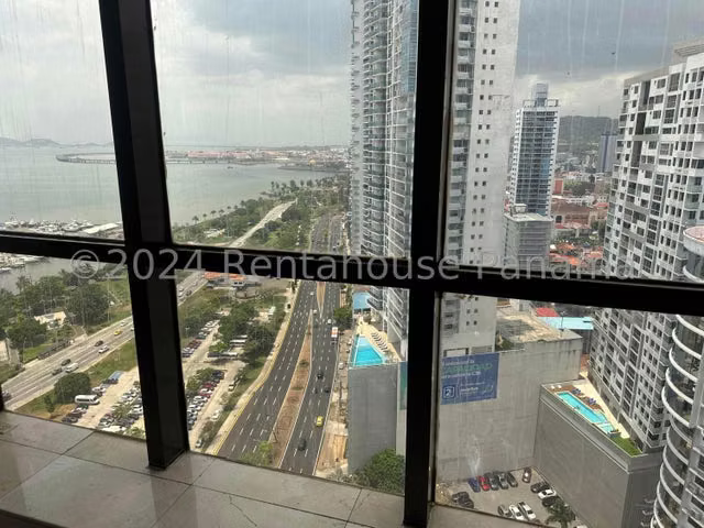 Alquiler de Oficina Comercial en Avenida Balboa G10947GRR - Imagen 4