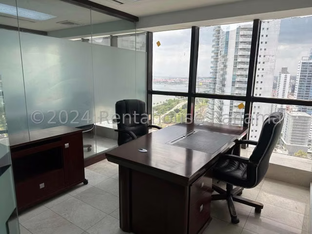 Alquiler de Oficina Comercial en Avenida Balboa G10947GRR - Imagen 1