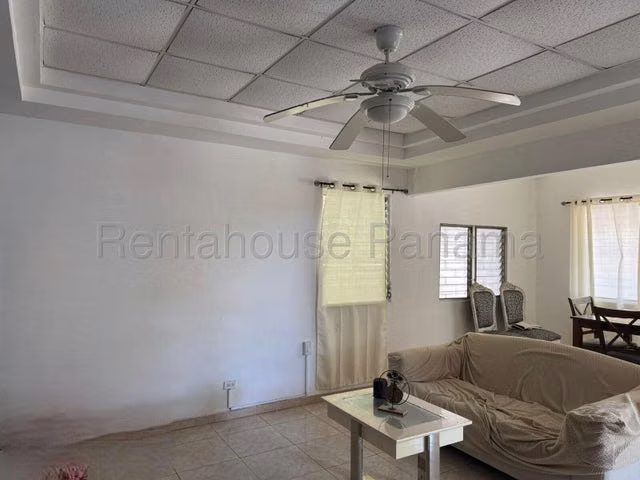 Venta de Casa en Betania I8245GRR