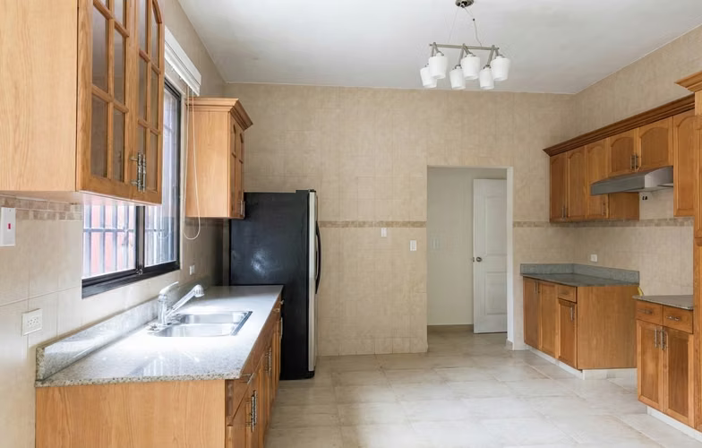 Casa en Clayton  Residencial privado I Amplia y Elegante Con patio - Imagen 5