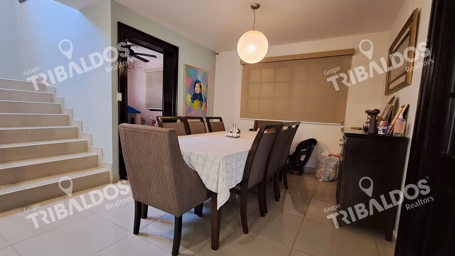 Venta de Casa Familiar en PH Sunset Hills, Costa Verde