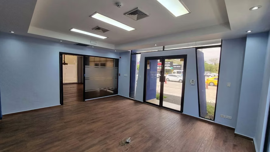 Edificio Corporativo con Ofi-Bodega de 1,500 m² Costa del Este  Av. Centenario