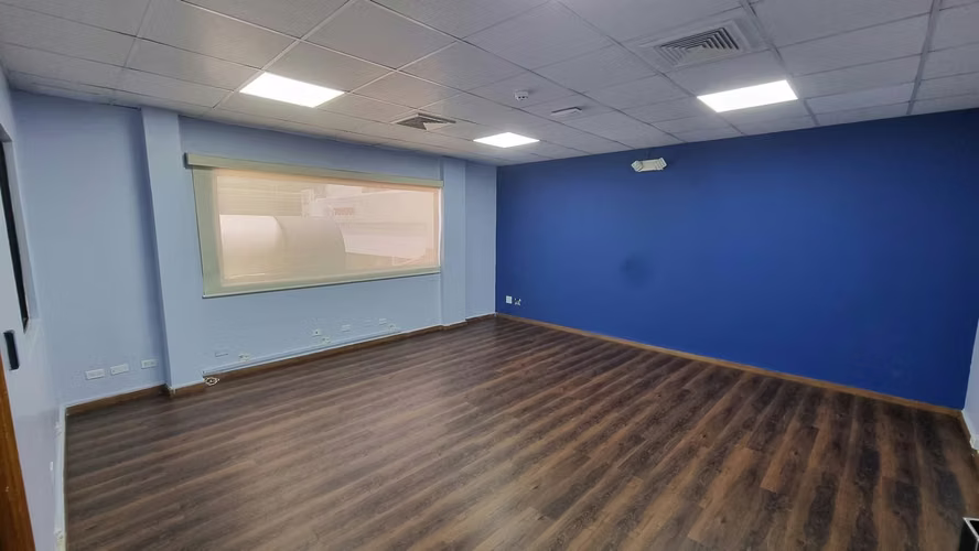 Edificio Corporativo con Ofi-Bodega de 1,500 m² Costa del Este  Av. Centenario