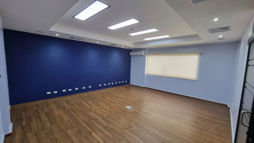Edificio Corporativo con Ofi-Bodega de 1,500 m² Costa del Este  Av. Centenario