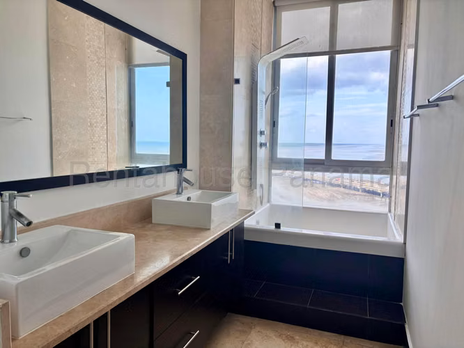 Alquiler de Apartamento en Coco del Mar - Imagen 13